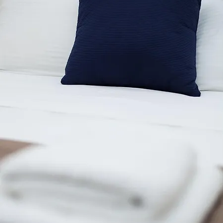 Elmarel Apartman Kamári
